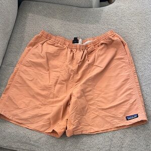 Patagonia Peach-Orange Men's Casual Elastic-Waist Shorts